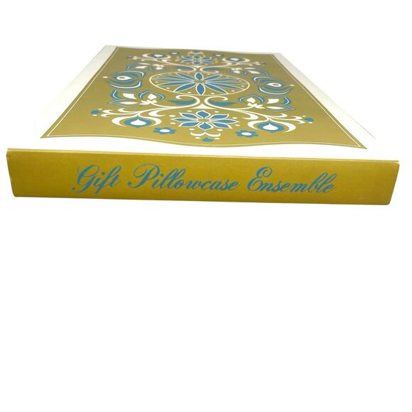 Barth and Dreyfus Vintage Embroidered Percale Pillowcases Original Gift Box - Picture 10 of 11